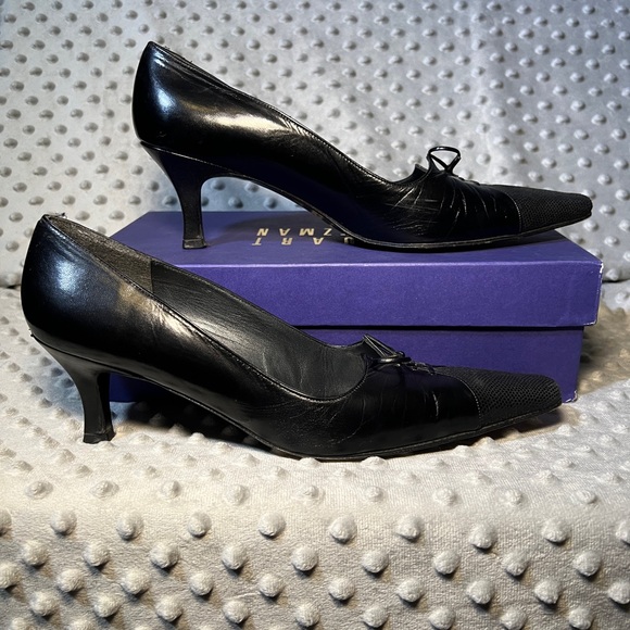 Stuart Weitzman Tidewell Black Leather Heels size 9 with bow accent - Picture 4 of 7